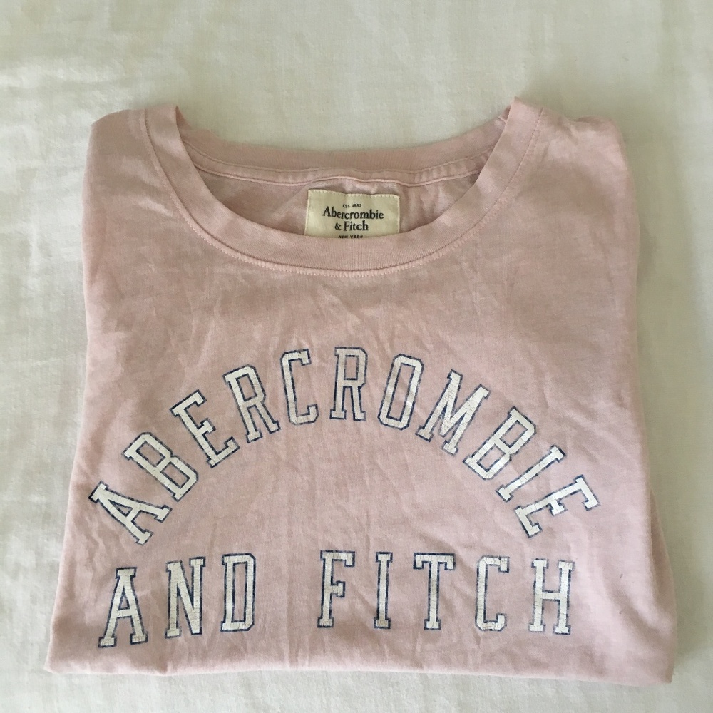 Light Pink Abercrombie and Fitch short sleeve tee - Picture 1 of 2